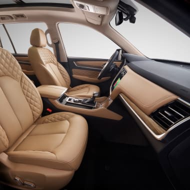 MG RX8 Front Seating